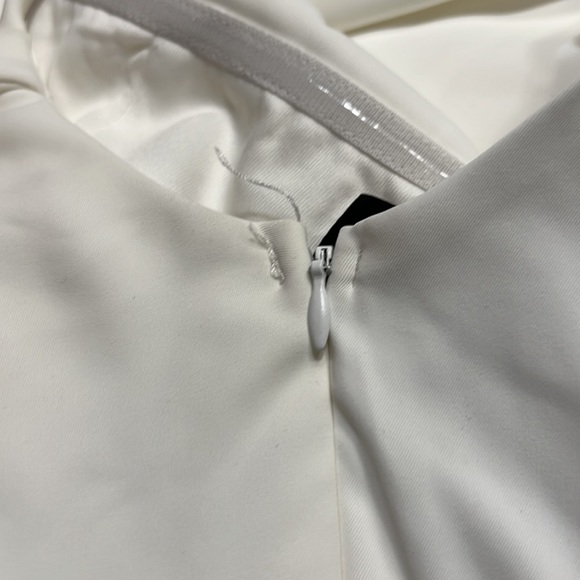 Lulu's White One Shoulder Side Pleated Side Slit Dress Sz S NWT - Picture 5 of 12